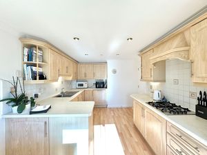 Photo 19- click for photo gallery